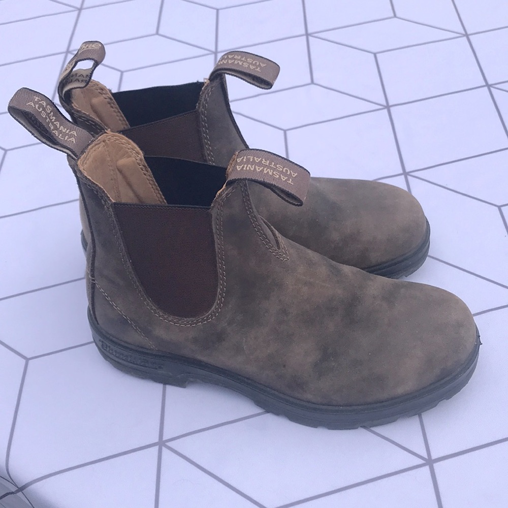 Women’s Blundstone size 3.5 Boots!